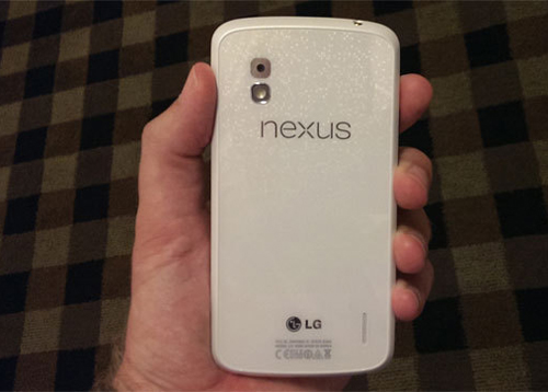 传白色版Nexus 4将在6月10日登陆Google Play应用商店 搭载Android 4.3系统
